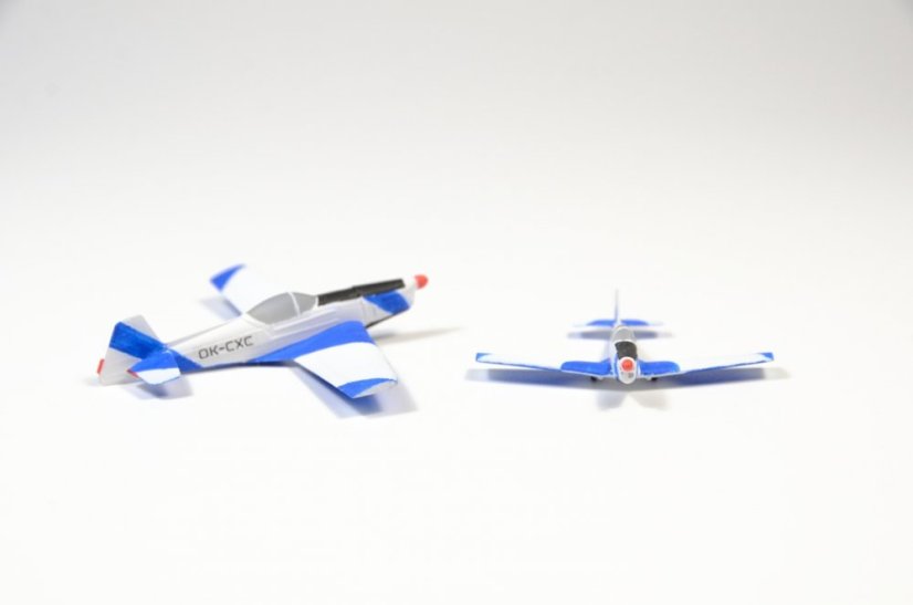 Zlín Z-526 AFS - Měřítko: 1:120