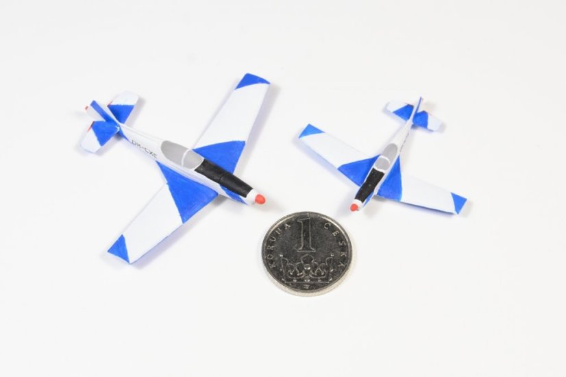 Zlín Z-526 AFS - Měřítko: 1:120