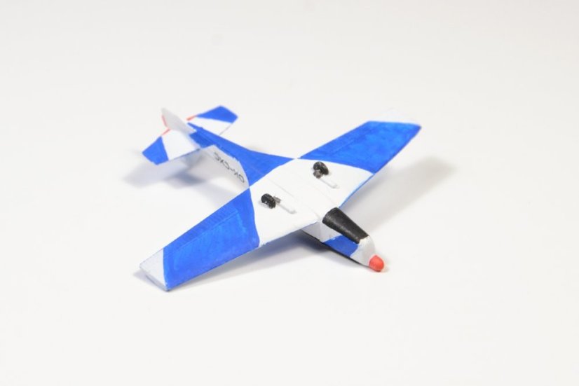Zlín Z-526 AFS - Měřítko: 1:120