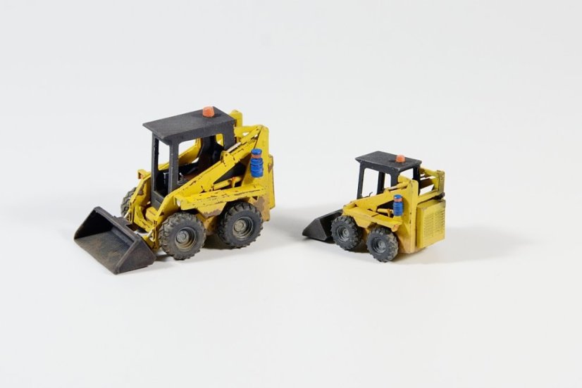 Smykový nakladač UNC 060 - Měřítko: 1:87