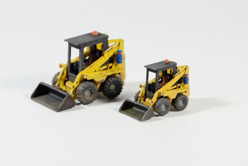 Smykový nakladač UNC 060 - Měřítko: 1:87