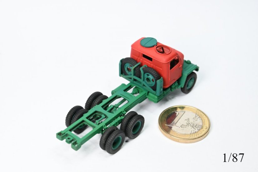 Praga V3S - valník nízký - Měřítko: 1:72, Provedení kabiny: Kabina otevřená, Provedení nástavby: Nedělené bočnice